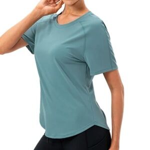 Nike Women's Blue Short Sleeve Tee